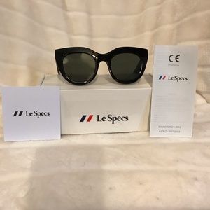 Le Spec “Air Heart” sunglasses